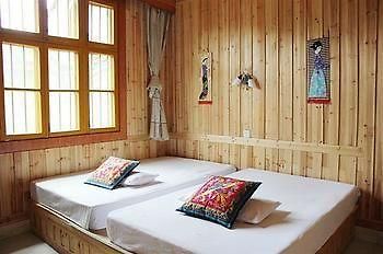 Fenghuang Post House Hotel Buitenkant foto