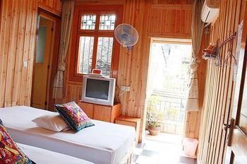 Fenghuang Post House Hotel Buitenkant foto
